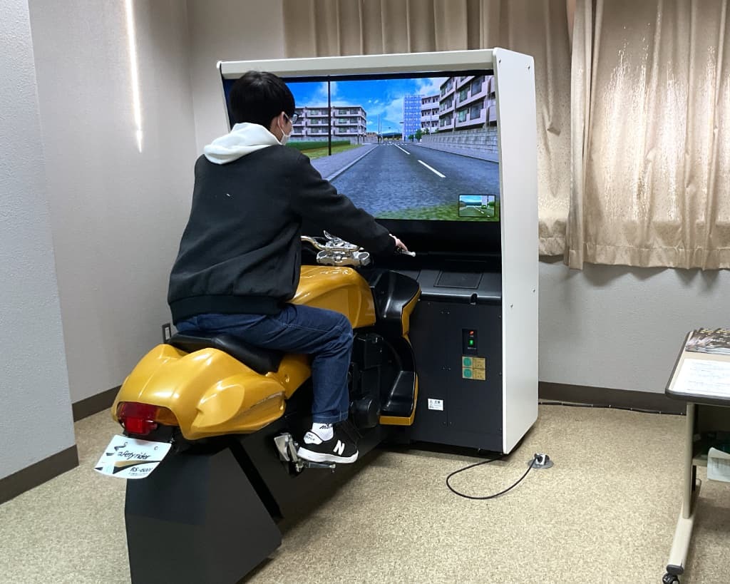 二輪シミュレーター室 二輪シミュレーター室